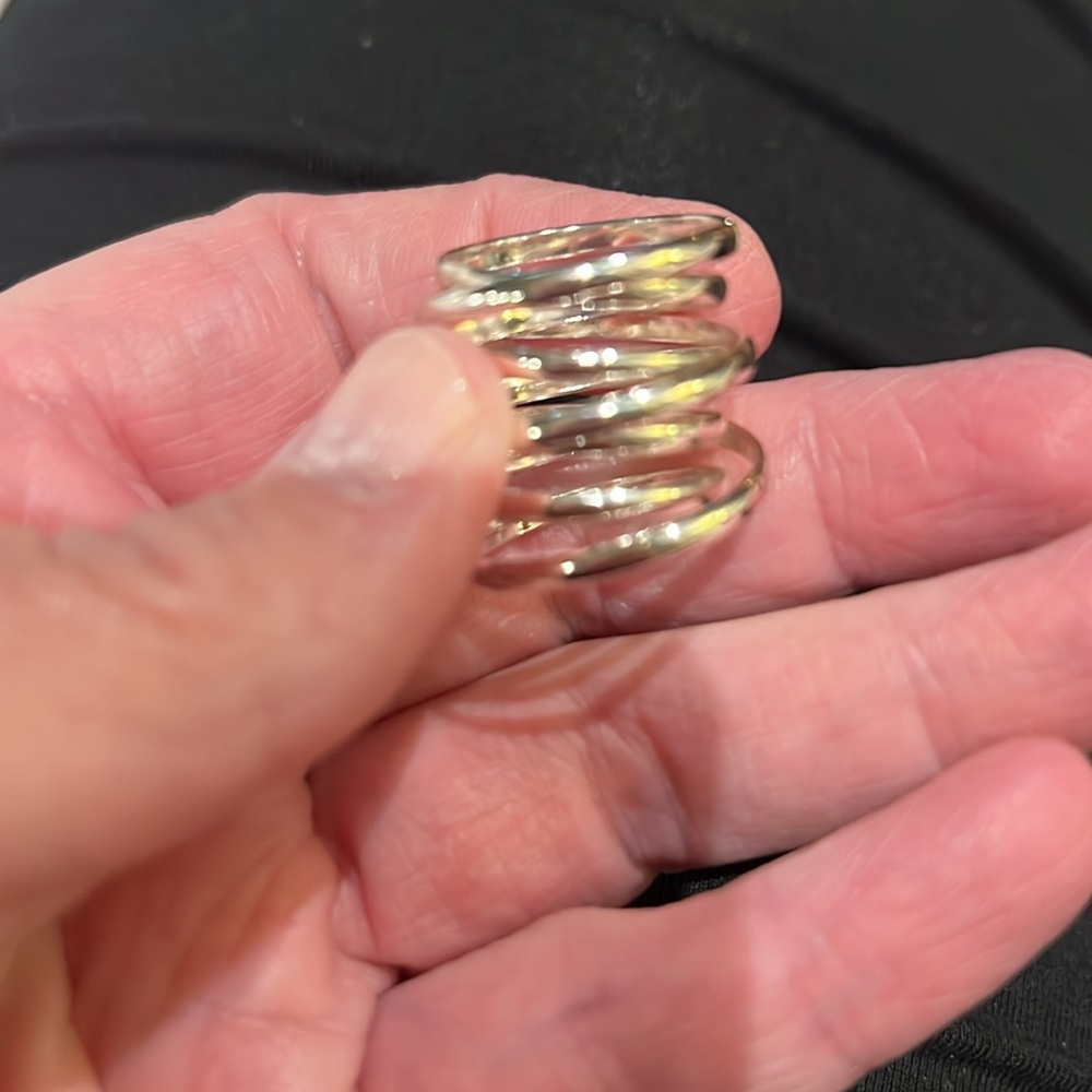 Stunning Cluster Ring - image 2